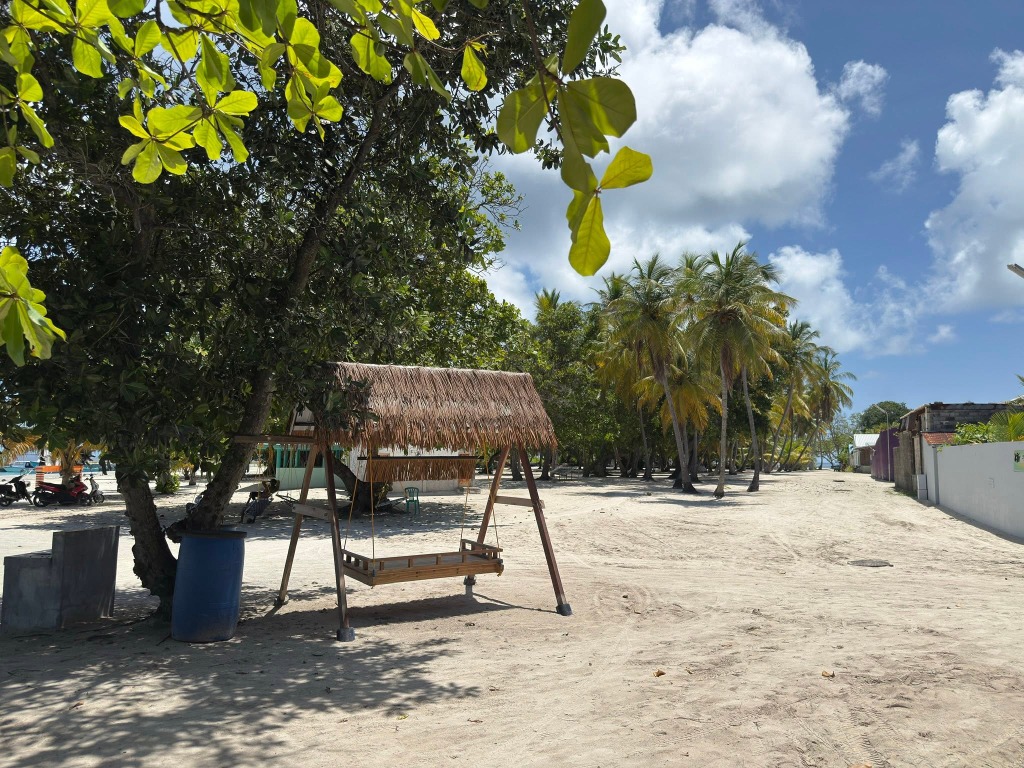 Kunahandhoo view 5